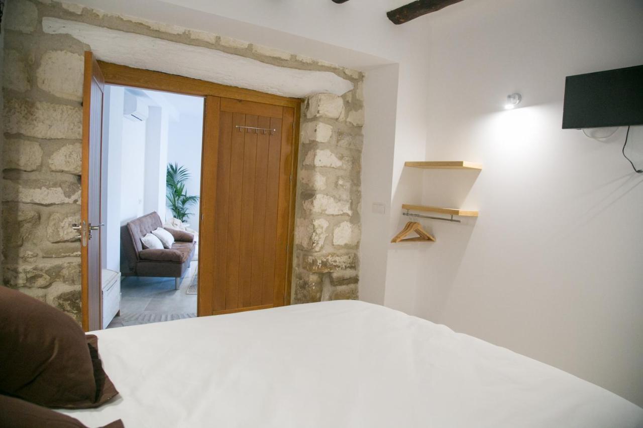 Apartamentos Turisticos La Casa Vieja Sabiote Zewnętrze zdjęcie